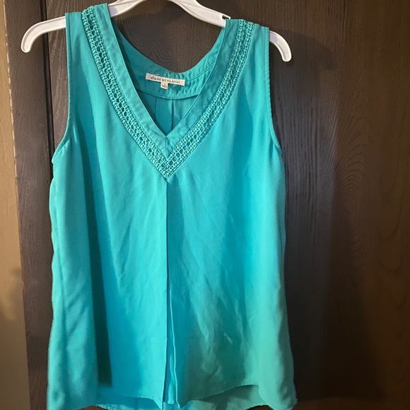 Beautiful blouse! - Picture 1 of 3